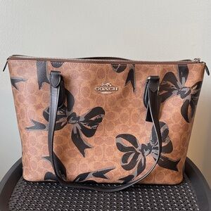 Coach Bow Signature Tote with Black Accents